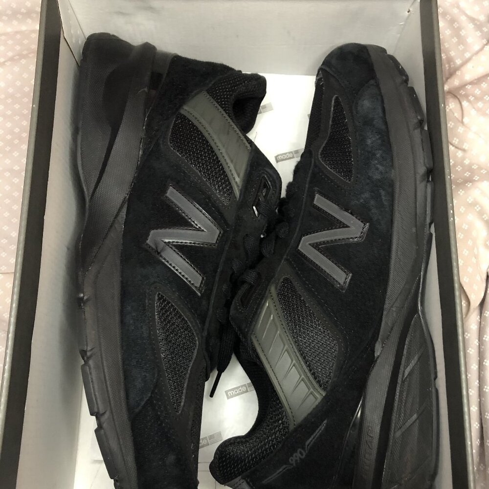 New Balance 550 Black – Size 11.5